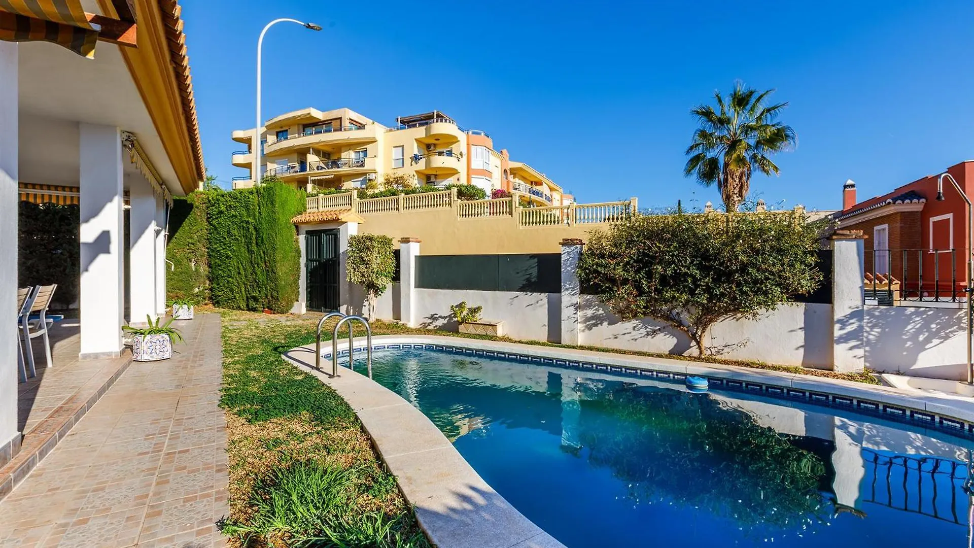 A&N Moriles, Torre Del Mar Vila